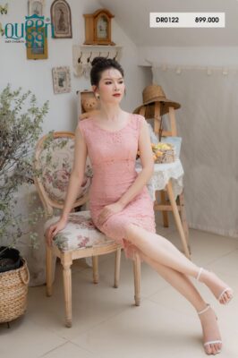 Đầm ren bút chì ngọt ngào & huyền bí cho quý cô DR0122