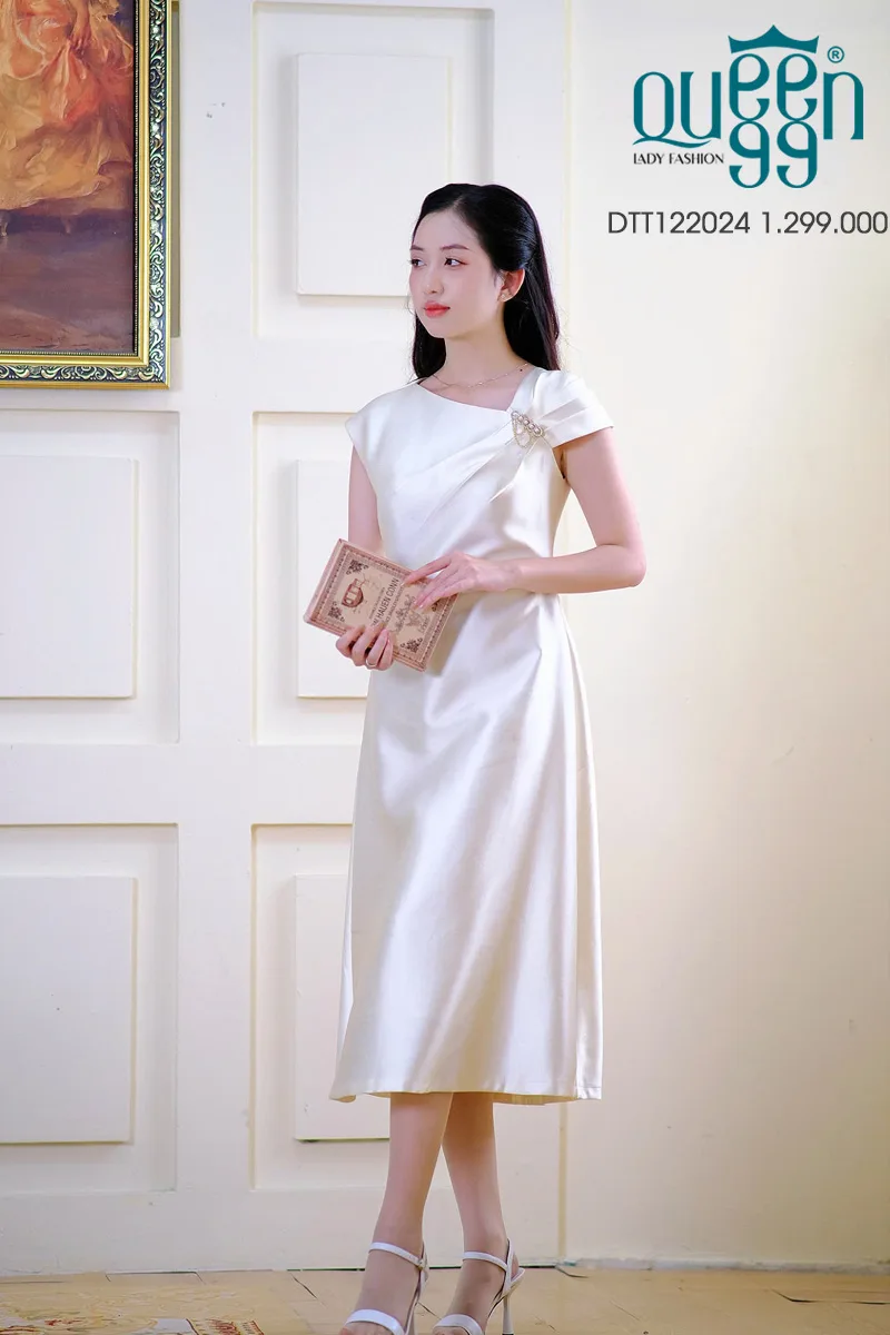 Đầm lụa chữ A tay ngắn DTT122024