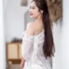 Đầm tơ lệch vai - Ảnh 3